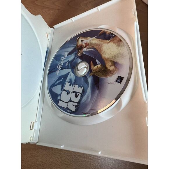 Ice Age (DVD, 2002, 2-Disc Set, Includes Full Frame and Widescreen Versions) - Picture 8 of 8